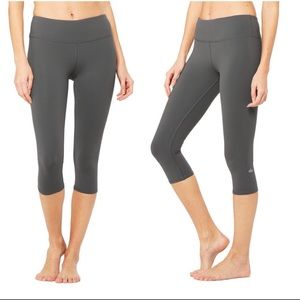 Alo Yoga Airbrush Capri